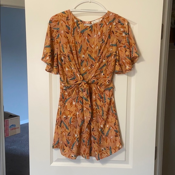 Cozy & Flattering Sundress - Picture 1 of 5